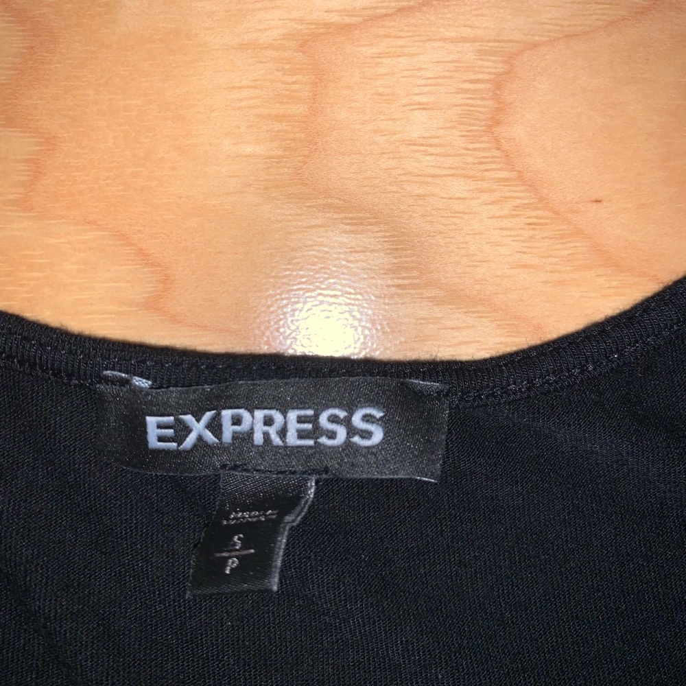 Express Top - Picture 2 of 3